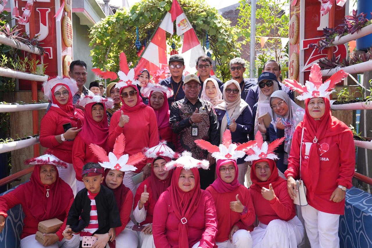Lomba penataan lingkungan di sekitar wilayah pelabuhan oleh Subholding Pelindo Terminal Petikemas (SPTP) (Foto: Humas Terminal Petikemas Surabaya for jatimnow.com))