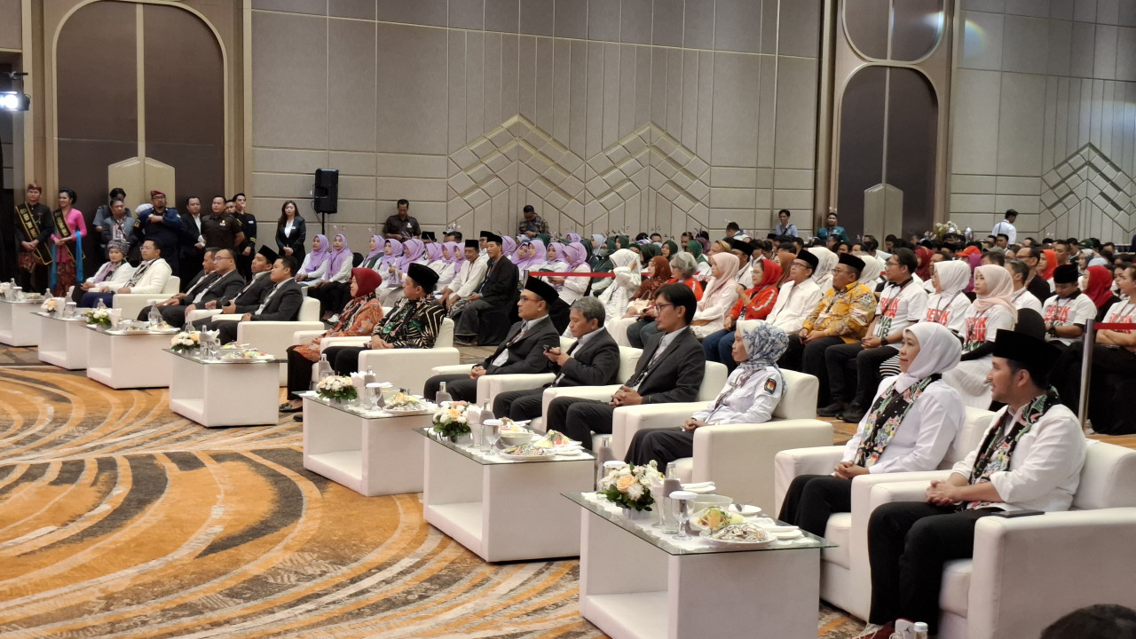 Suasana pengambilan undian nomor urut Paslon di Hotel Mercure, Jalan Raya Darmo, Surabaya. (Foto: Ni'am Kurniawan/jatimnow.com)