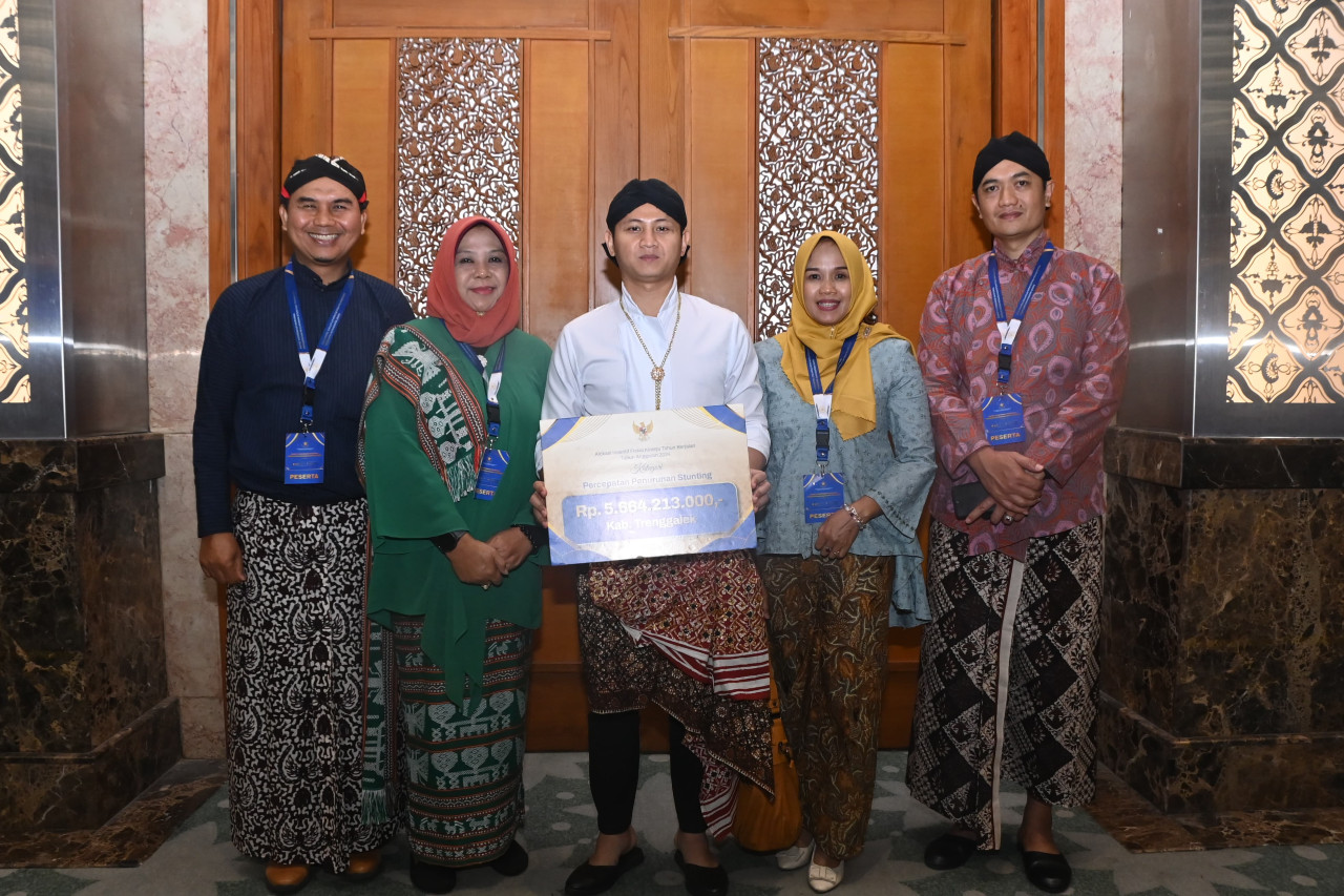 Serius Tangani Stunting, Bupati Trenggalek Terima Penghargaan Insentif Fiskal