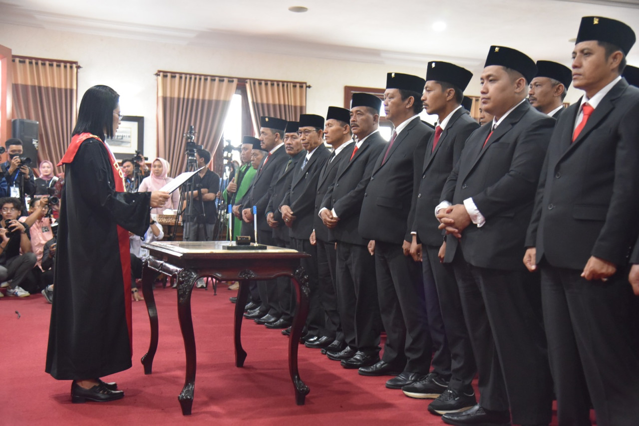 DPRD Tulungagung saat dilantik (foto: Bram/jatimnow.com)