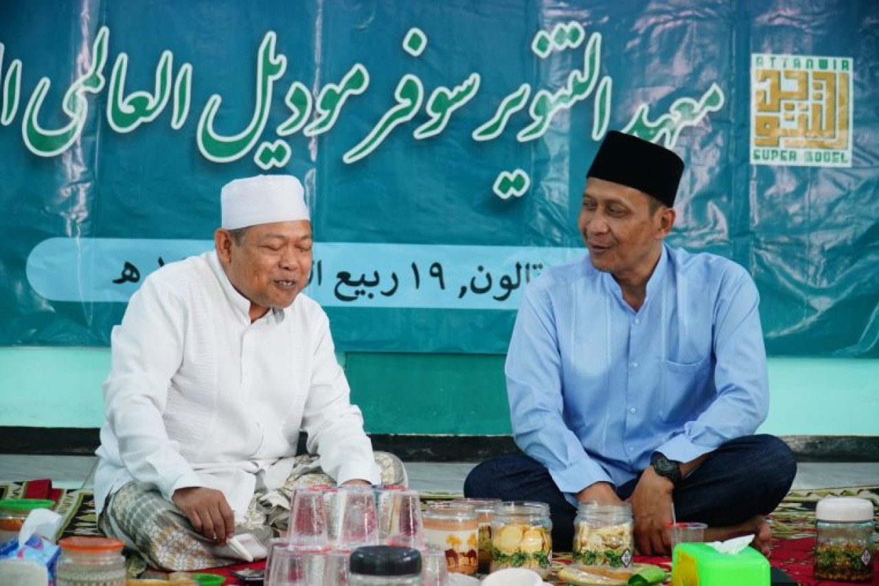 Minta Dukungan di Pilbup Bojonegoro, Setyo Wahono Sowan ke Ponpes Attanwir Sumberejo