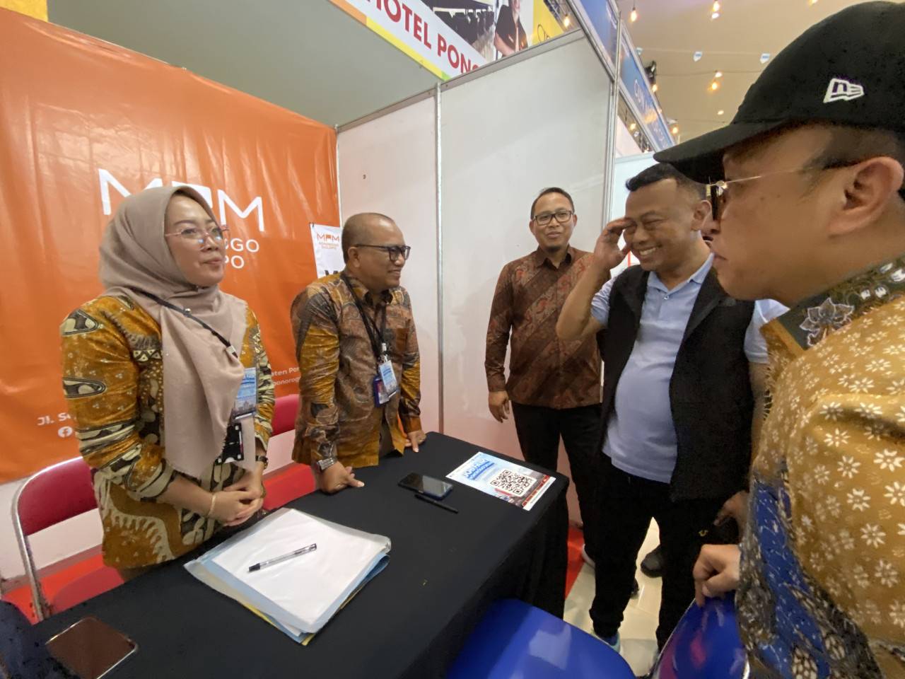 Kang Giri saat mengunjungi Job Fair Ponorogo. (Foto: Ahmad Fauzani/jatimnow.com)