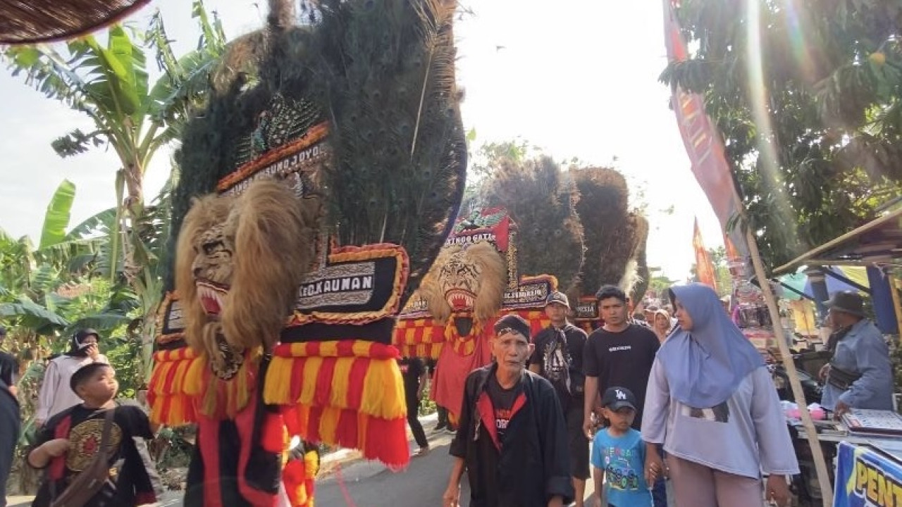 Tasyakuran dan Nguri-uri Seni Reog Ponorogo, Kang ToNi Hadirkan 25 Dadak Merak