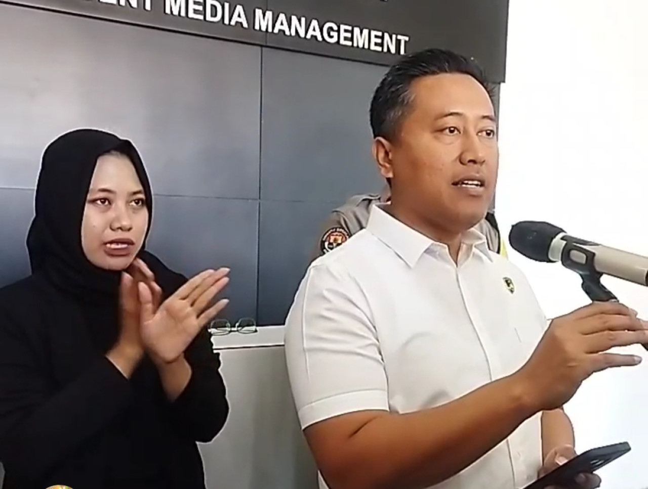 Kasat Reskrim Polrestabes Surabaya, AKBP Aris Purwanto saat memberikan keterangan pada awak media (dok tangkapan layar IG)