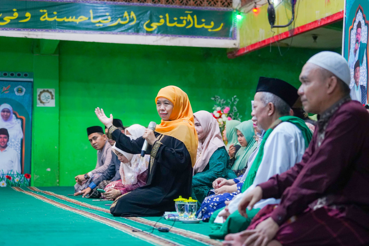 Khofifah Indar Parawansa saat menghadiri peringatan Maulid Nabi Muhammad SAW di Kabupaten Mojokerto.(Foto: Khofifah for jatimnow.com)