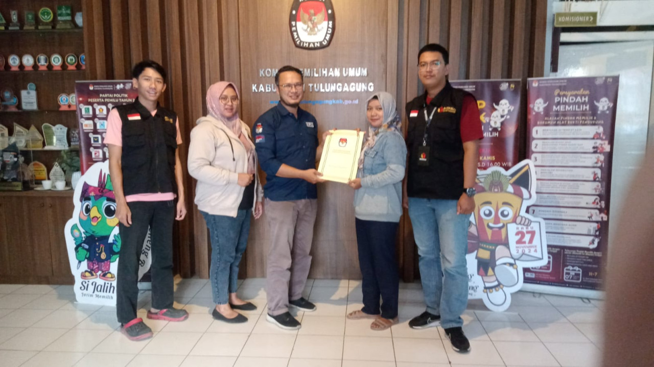 4 Bapaslon di Tulungagung Serahkan Perbaikan Berkas Pendaftaran