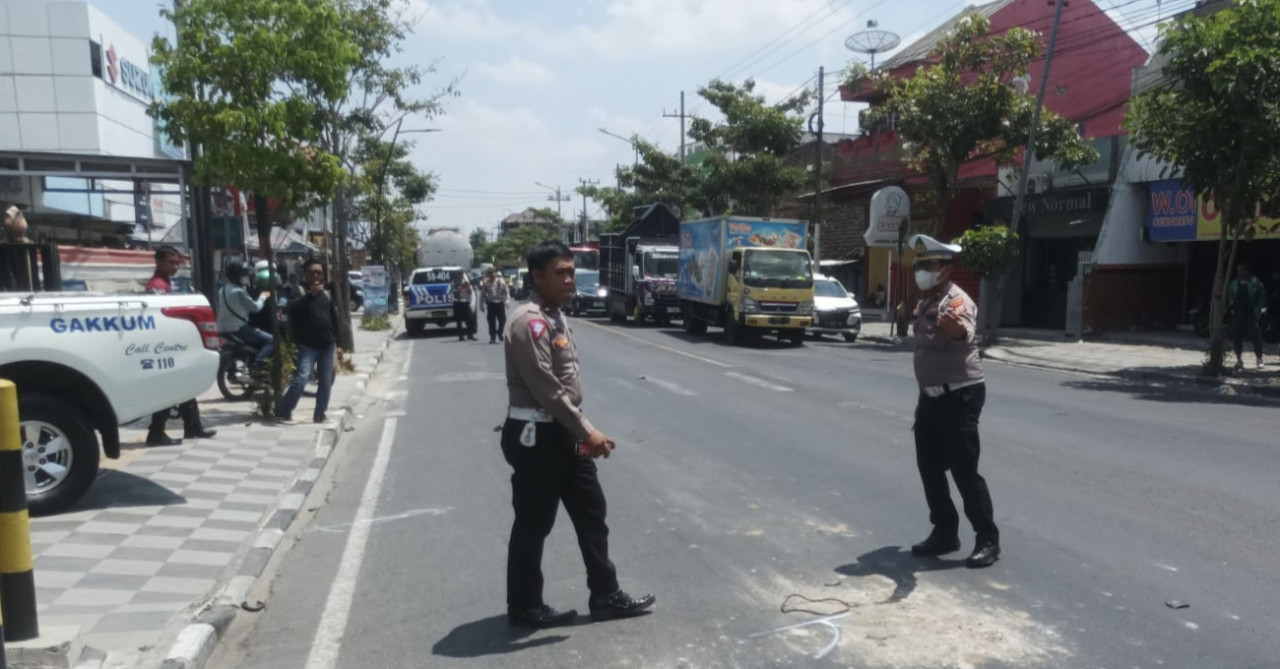Pensiunan Bojonegoro Meninggal usai Tertabrak Truk Tangki