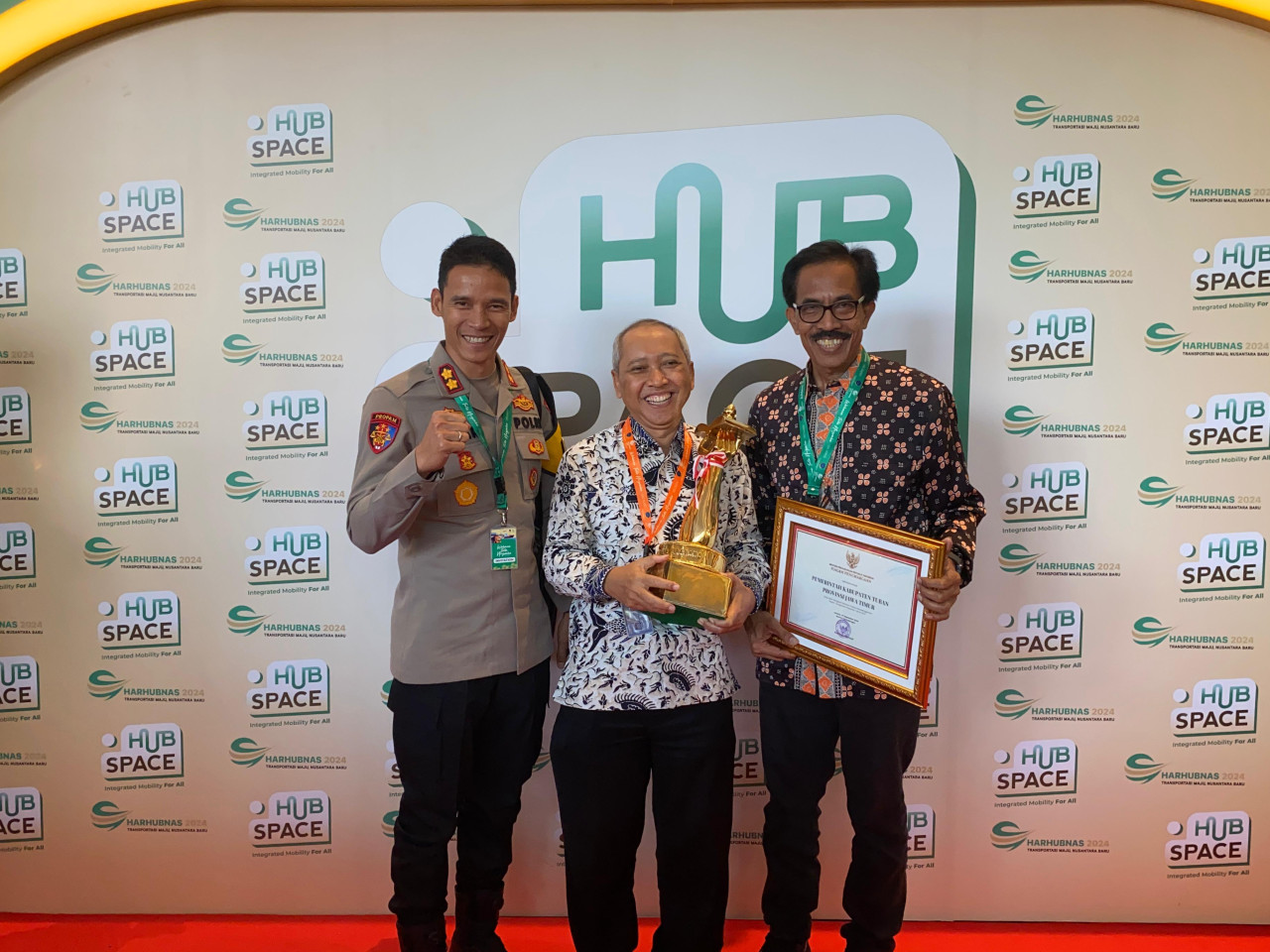 Berkat Si Mas Ganteng, Pemkab Tuban Raih Penghargaan dari Menhub Budi Karya