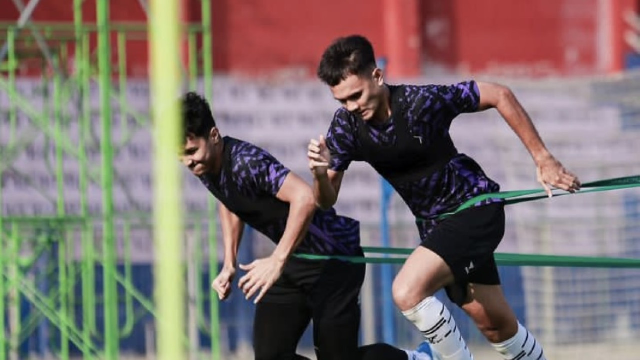 Pemain Persik Kediri terus berlatih di tengah jeda FIFA Match Day. (Foto: Persik Kediri/jatimnow.com)