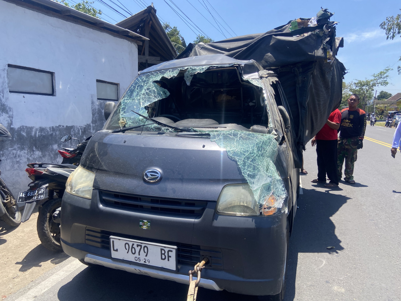 Kondisi pikap box yang mengakami kecelakaan di Jalan Raya Ponorogo-Madiun (Foto: Ahmad Fauzani/jatimnow.com)