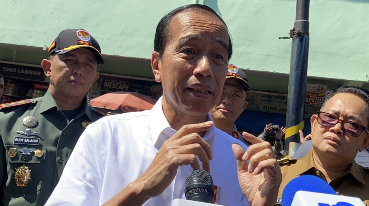Presiden Joko Widodo usai berkunjung ke Pasar Soponyono Surabaya. (Foto Kurniawan for jatimnow.com)