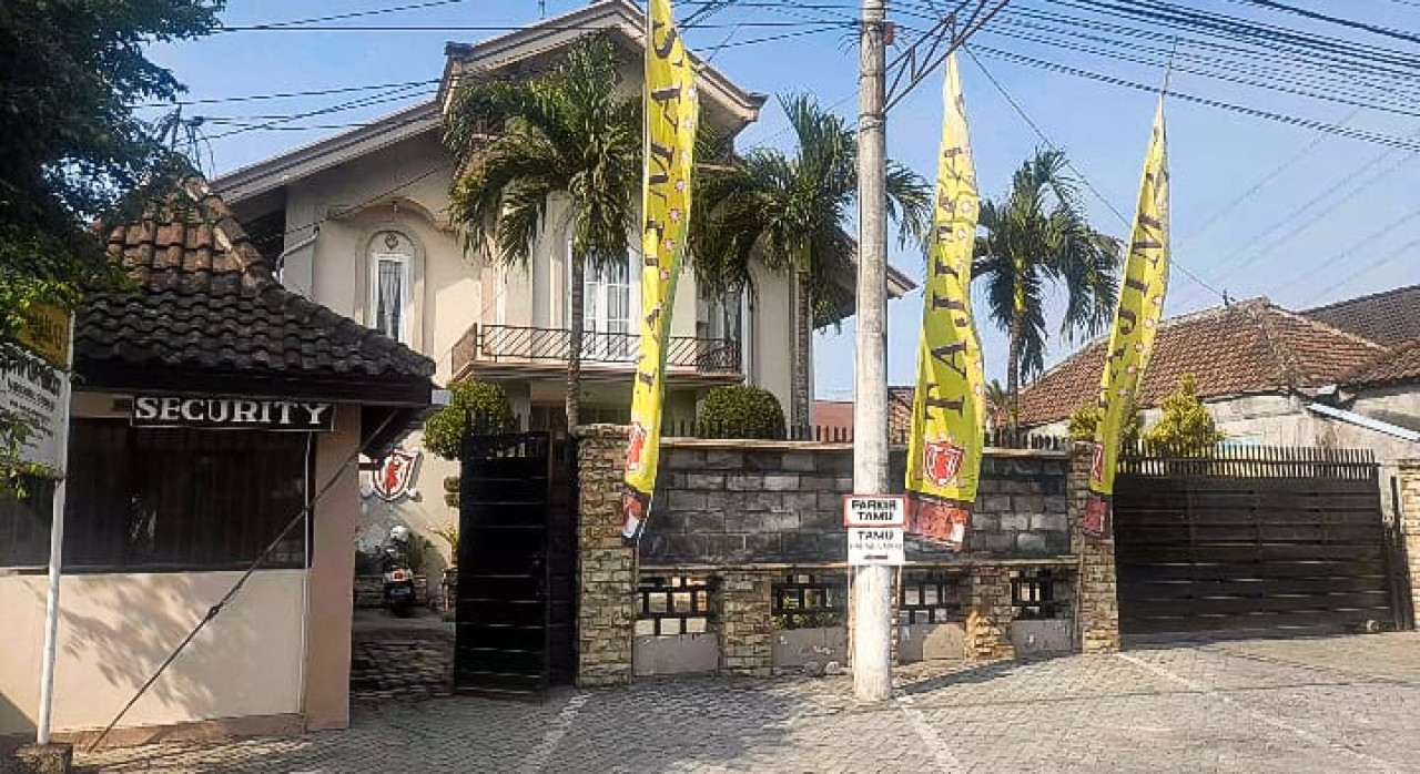 Pabrik rokok Tajimas di Kediri. (Foto: Candra for jatimnow.com)