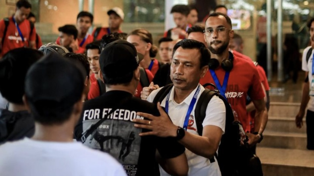 Widodo Cahyono Putro dan FX Yanuar Mundur dari Madura United