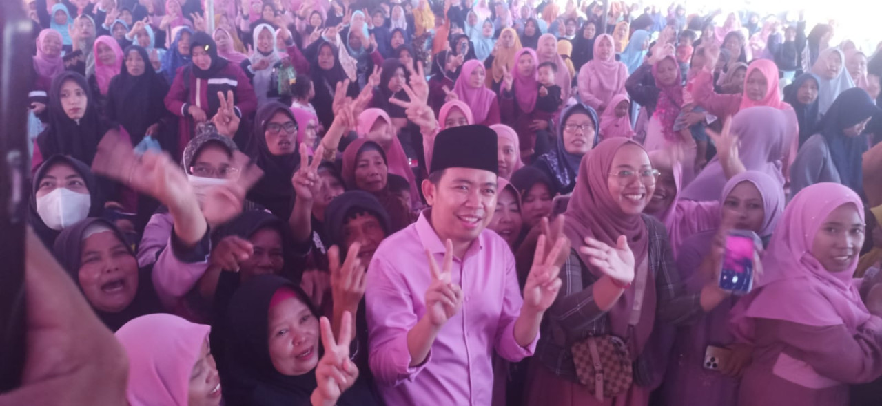 Gus Fawait saat apel selawat di Desa Sumberagung. (Foto: Media Center Fawait - Djos)