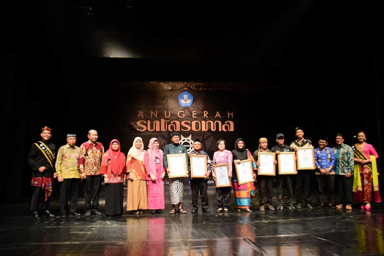 7 Peraih Anugerah Sutasoma 2024 dari Balai Bahasa Jatim