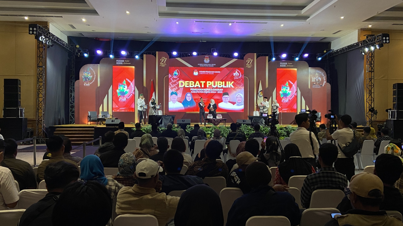 Debat publik Pilbup Kediri. (Foto: Yanuar Dedy/jatimnow.com)