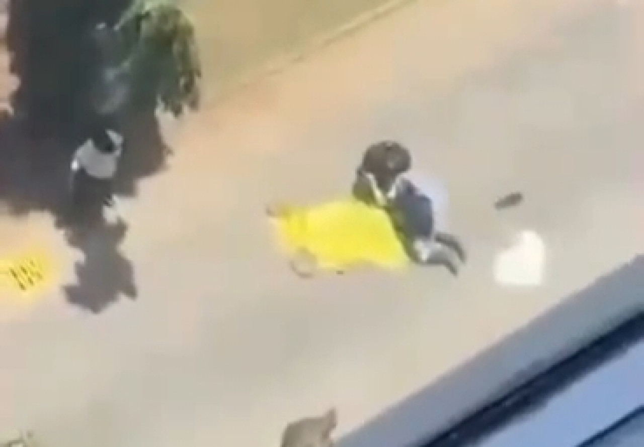 Lokasi kejadian bunuh diri di UK Petra. (Foto: Misbahul Munir/jatimnow.com)