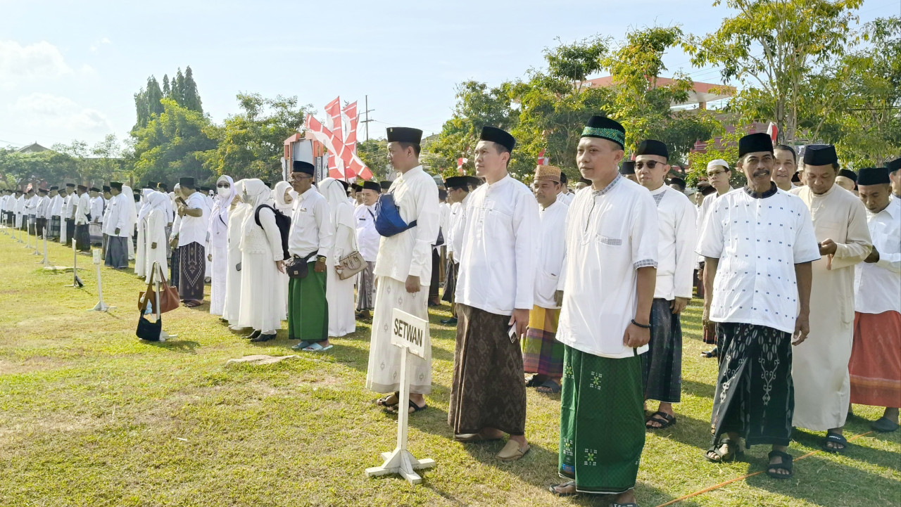 Peringati Hari Santri, ASN Sumenep Gunakan Sarung dan Peci