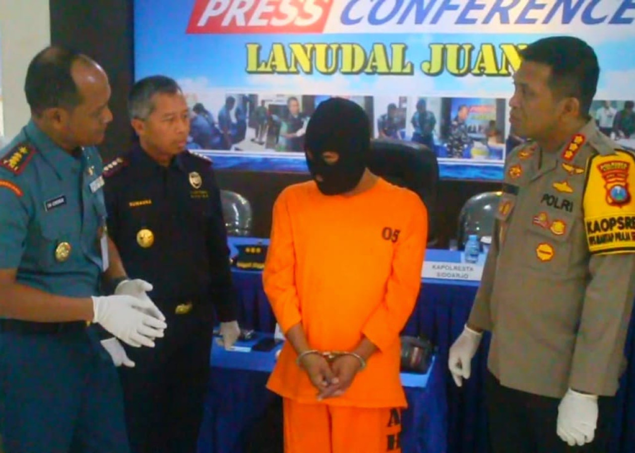 Suasana press rilis penyelundupan sabu dan ekstasi di Lobby Mako Lanudal Juanda. (Foto: Ahaddiini HM/jatimnow.com).