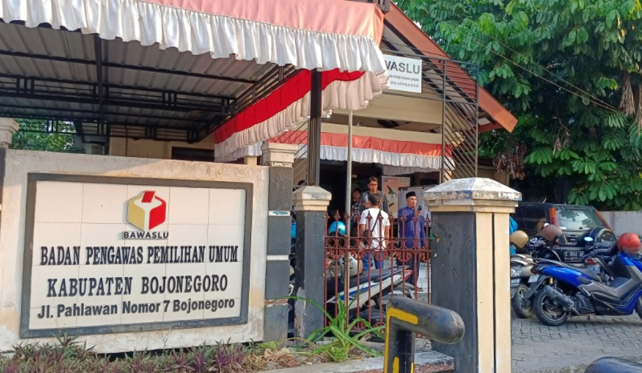 Kantor Bawaslu Bojonegoro. (Foto: Misbahul Munir/jatimnow.com)