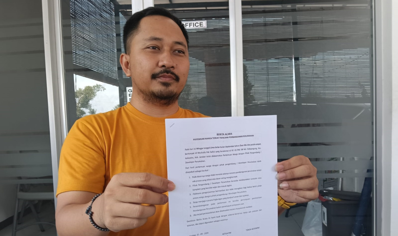 Direktur PT Arjuna Muda Mandiri memberikan klarifikasi (Foto: Sugianto/jatimnow.com)