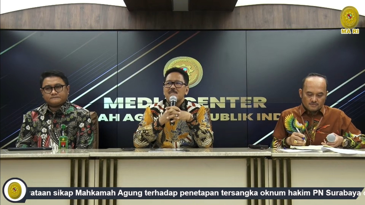 Konferensi pers Mahkamah Agung saat disiarkan langsung melalui kanal YouTube (tangkapan layar)