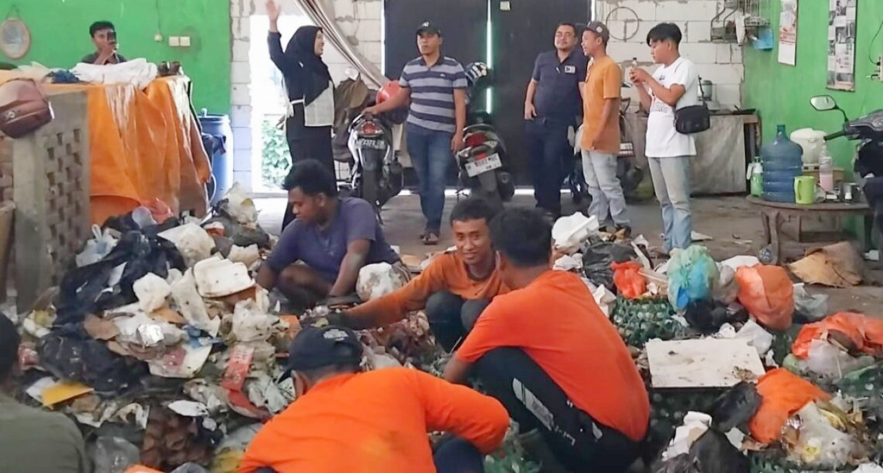 Suasana di TPS3R. (Foto: Agus for jatimnow.com).