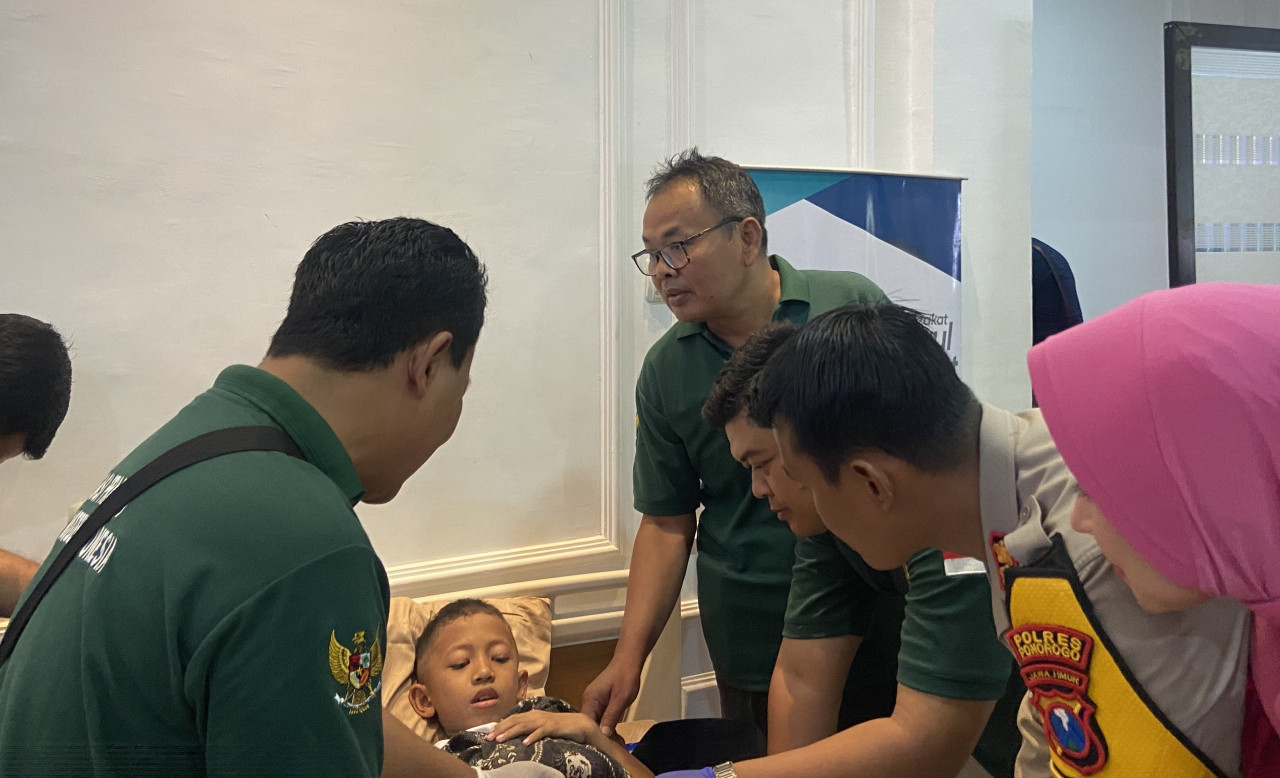 Polres Ponorogo Gelar Sunatan Massal Peringati Hari Sumpah Pemuda