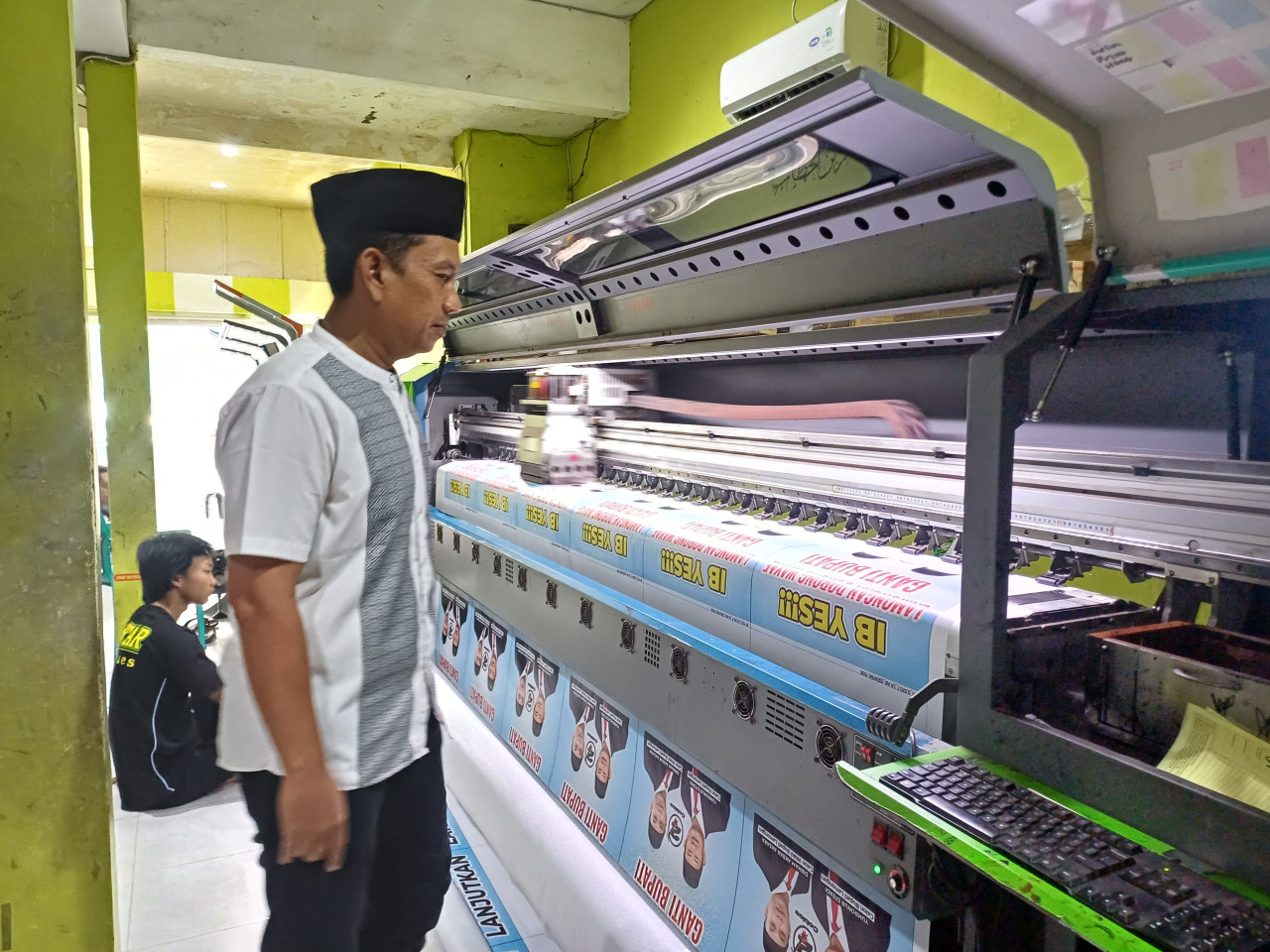 Berkah Pilkada, Jasa Percetakan di Lamongan Banjir Pesanan APK