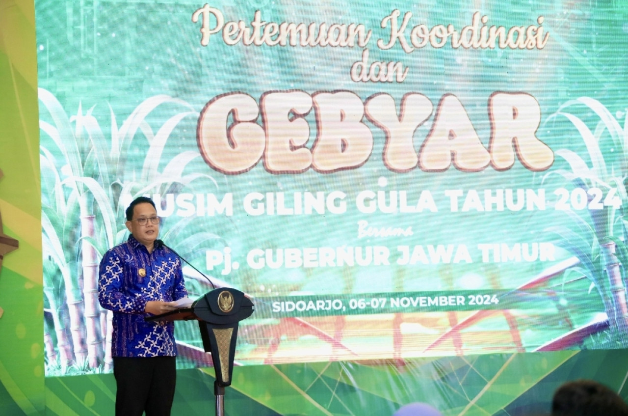 Adhy Karyono saat memberi sambutan dalam Rapat Koordinasi Gebyat Gilingan Gula di Sidoarjo (foto: Humas Pemprov Jatim for jatimnow.com)