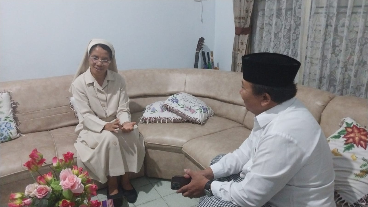Cabup Hendy Siswanto mengunjungi TPA. (Foto: Oryza for jatimnow.com)