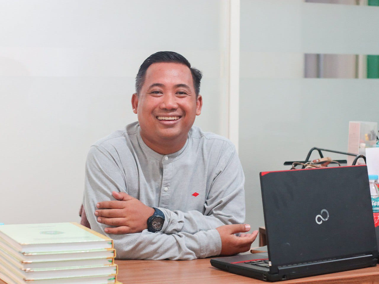 DR Abid Muhtarom,SE.,SPd.,MSE