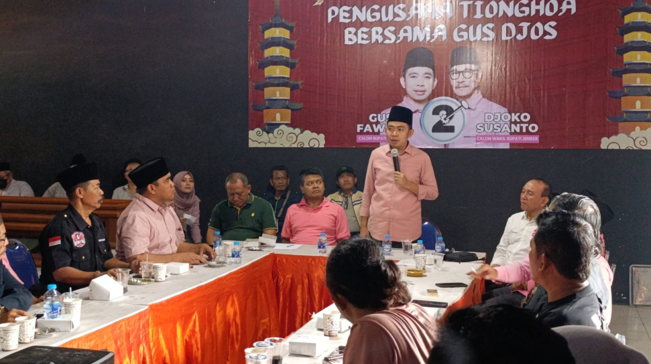 Gus Fawait mengumpulkan para ketua relawan pendukung di Posko Rumah Cinta. (Foto: Yakub fot jatimnow.com)