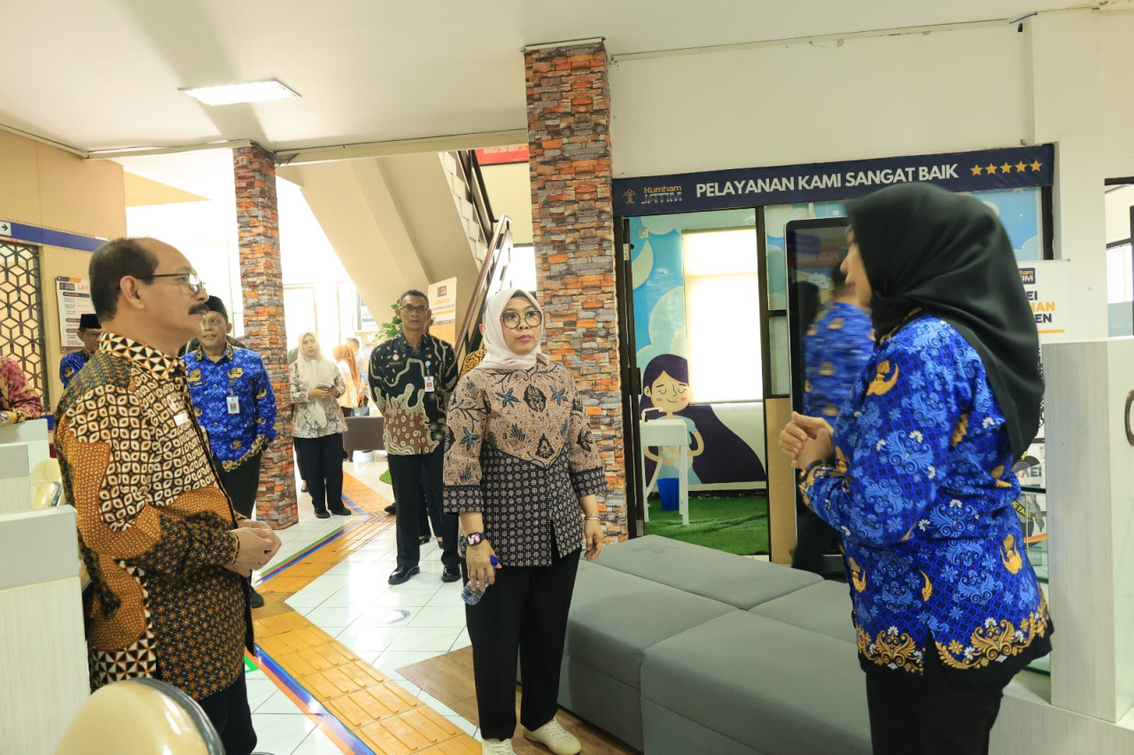 Kabag Program dan Humas, Meirina Saeksi yang menerima rombongan dari Aceh. (Foto: Humas Kemenkumham Jatim/jatimnow.com)
