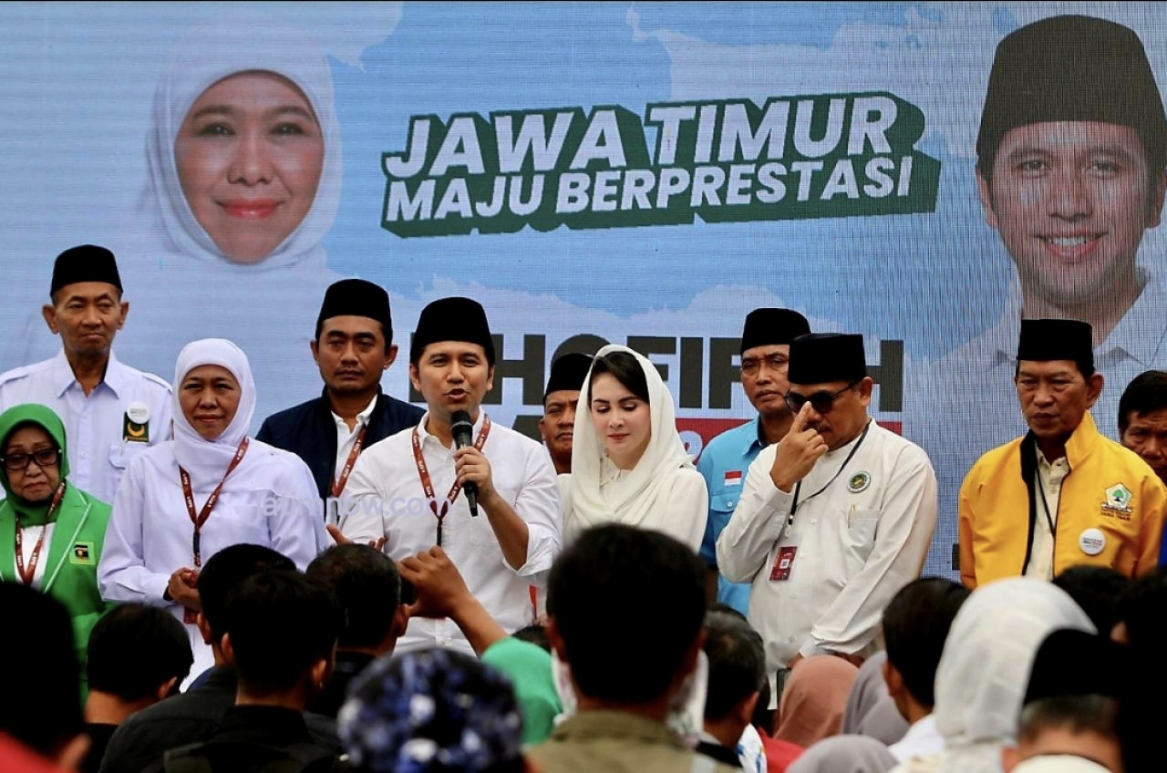 Khofifah-Emil (foto: Ni'am/jatimnow.com)