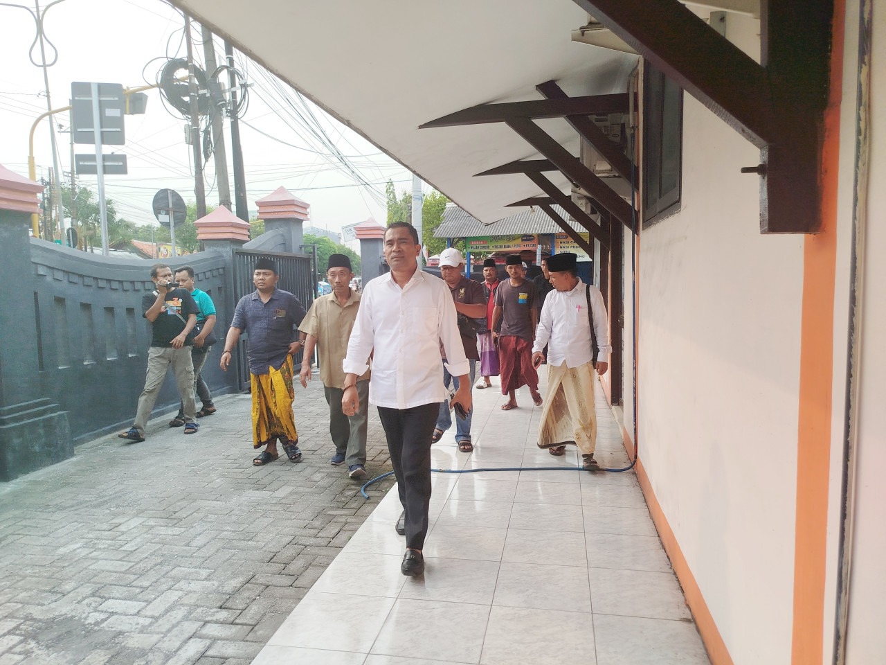 Tim Paslon 2 Laporkan Penyelenggara Pilkada Bangkalan Lakukan Money Politic