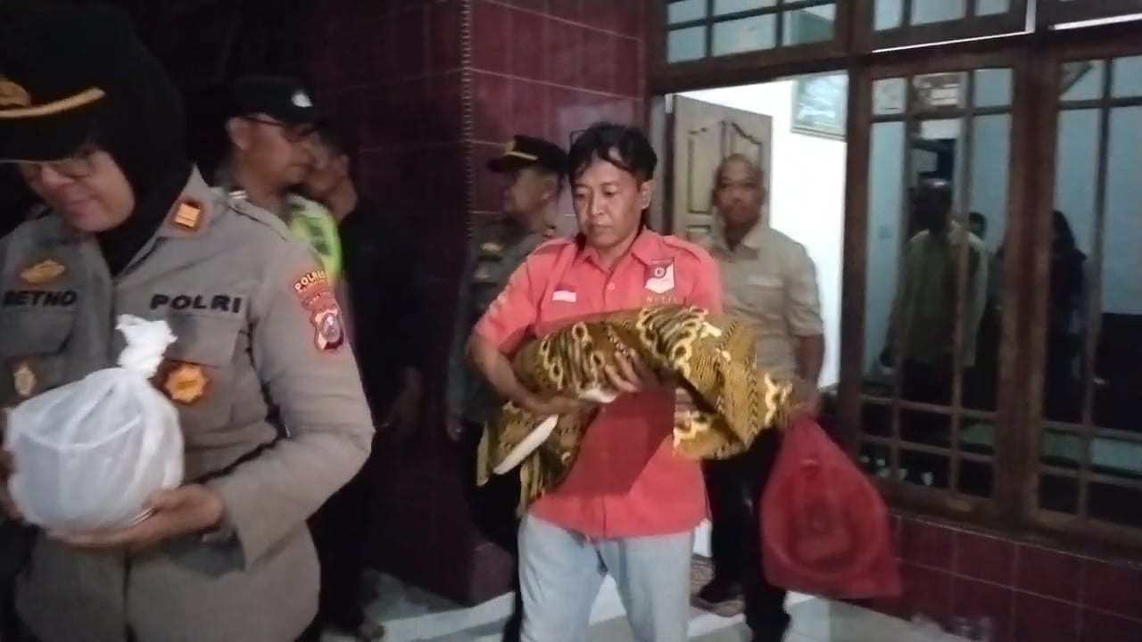 Pelajar di Tulungagung Melahirkan di Kamar Mandi Rumahnya, Bayi Meninggal