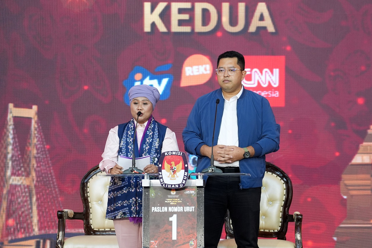 Paslon Luluk - Lukman dalam Debat Publik Kedua Pilgub Jatim. (Foto: dok jatimnow.com)