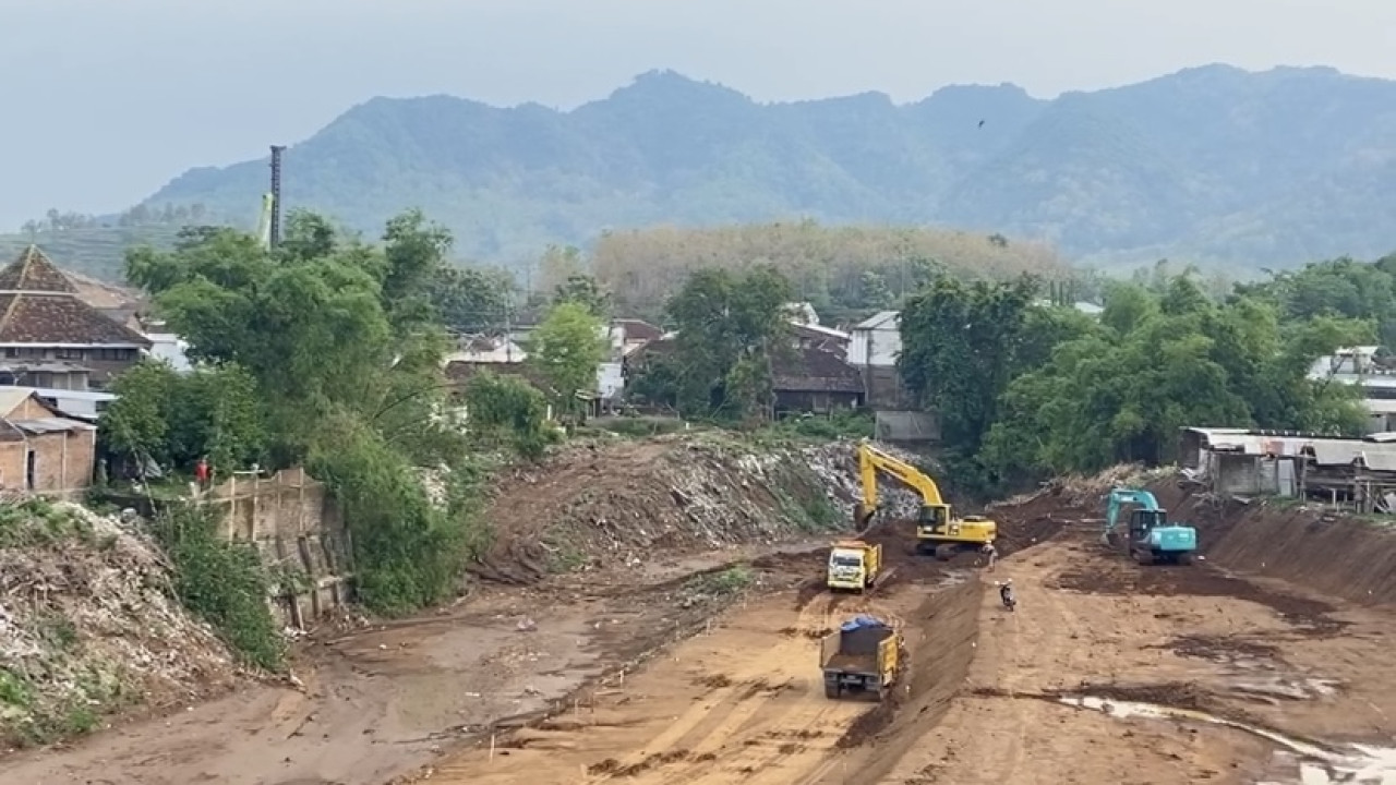 Akses Tol Bandara Dhoho Menuju Kota Kediri Selesai Oktober 2025