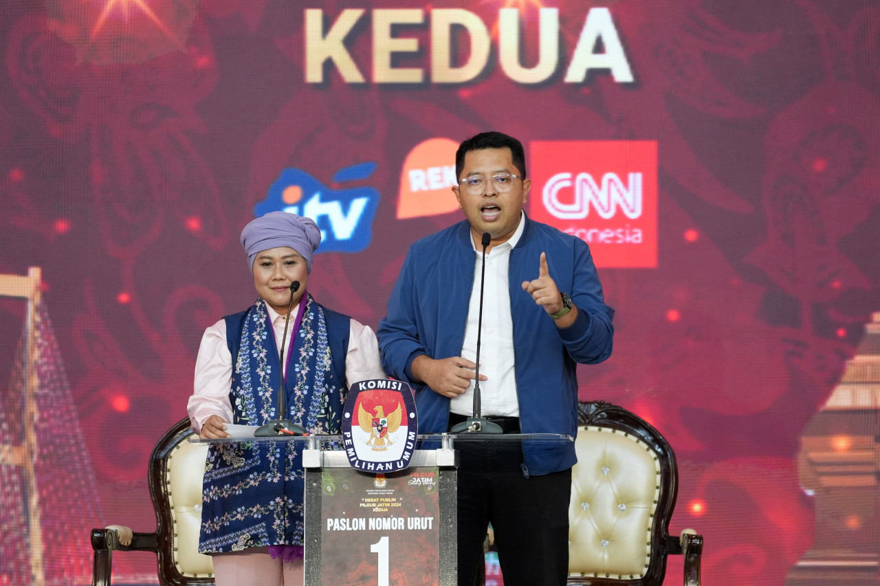 Paslon gubernur dan wakil gubernur Jawa Timur, Luluk Nur Hamidah dan Lukmanul Khakim. (Foto: Niam Kurniawan/jatimnow.com)