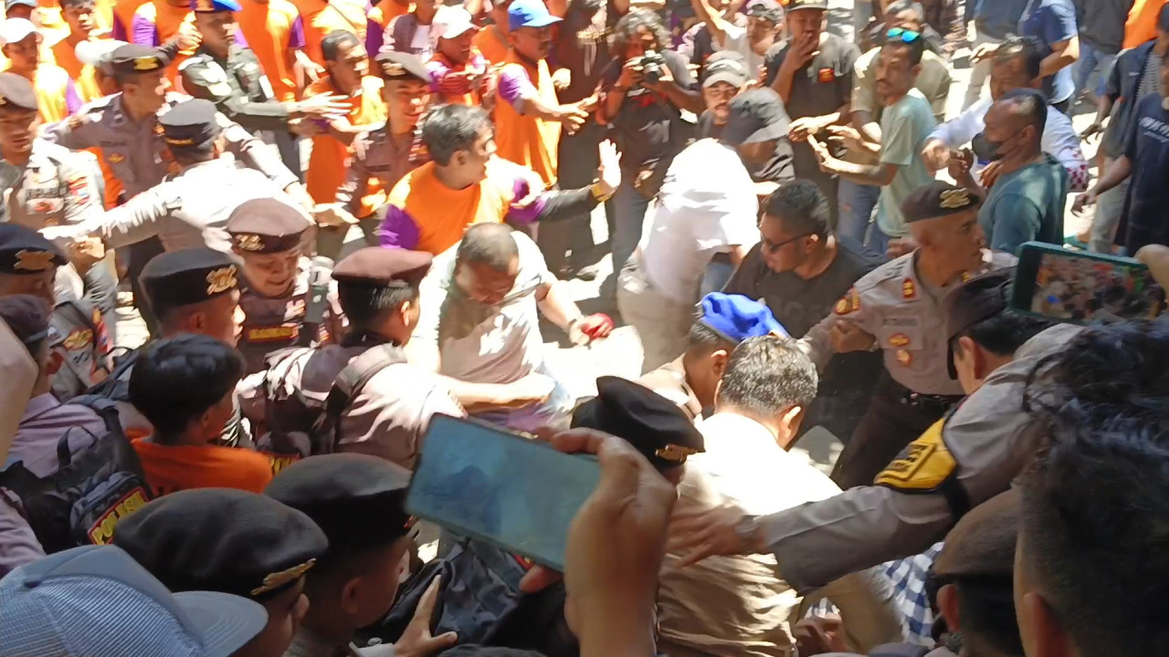 Eksekusi Hotel Garden Palace Surabaya Ricuh