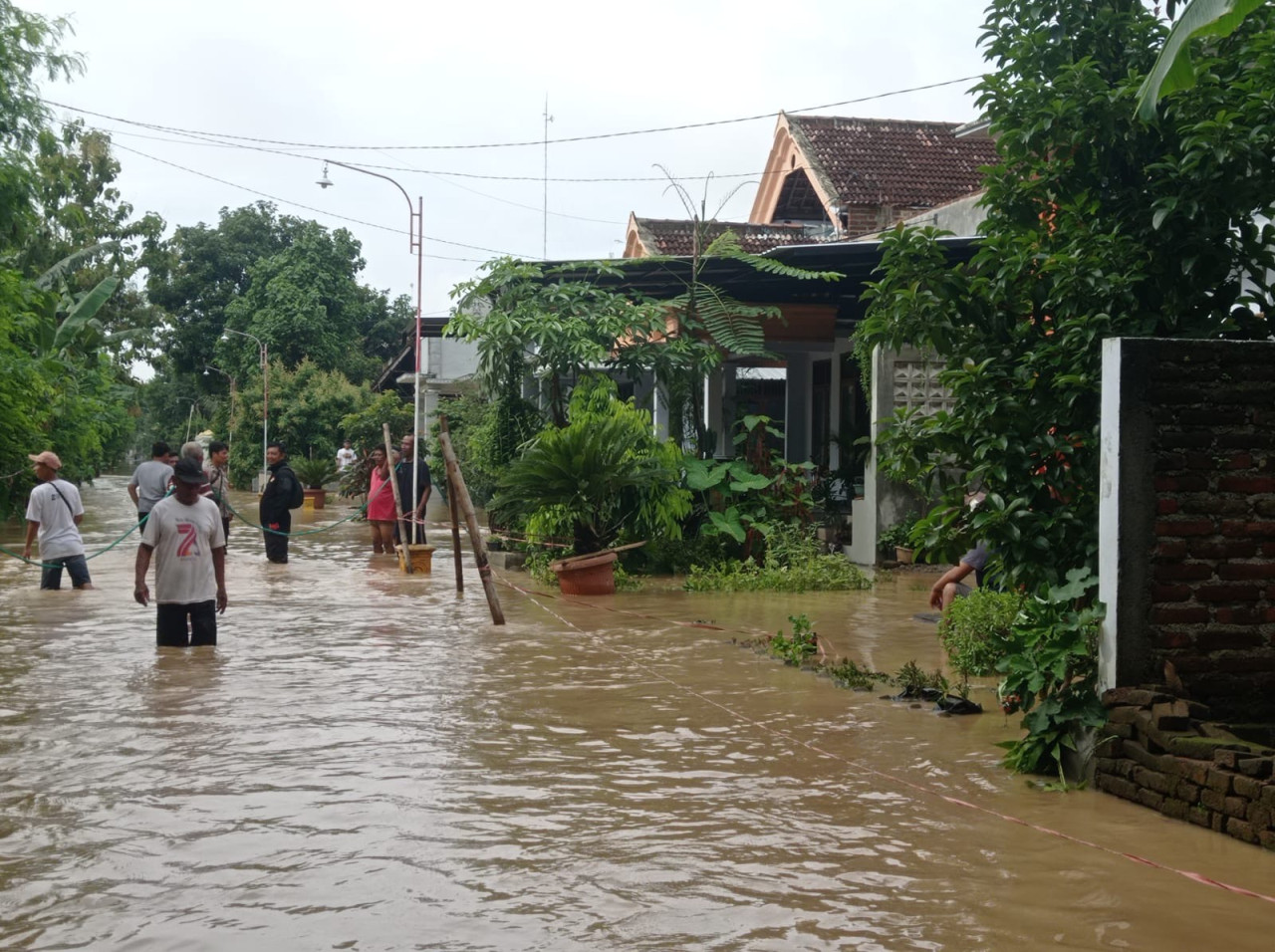 Suasana banjir di Ponorogo (dok.jatimnow.com)