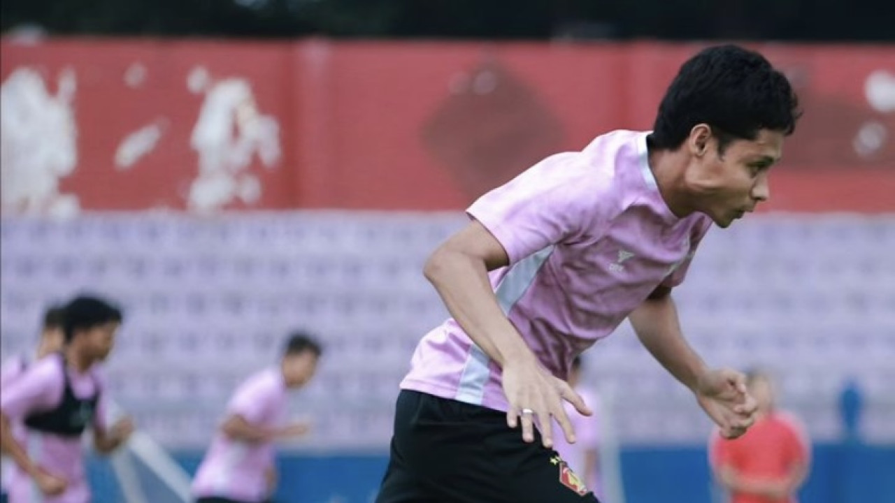 Evan Dimas saat berlatih bersama Persik Kediri. (Foto: Persik Kediri/jatimnow.com)