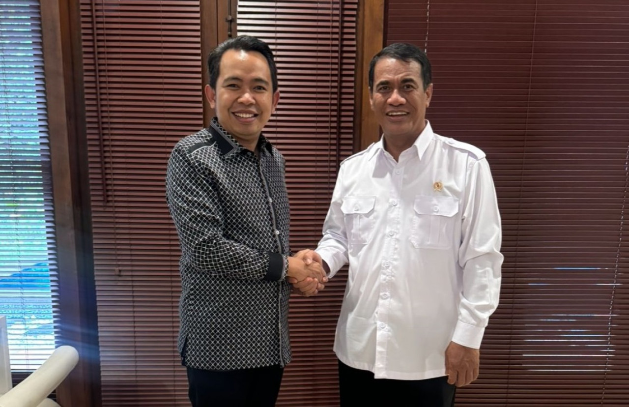 Muhammad Fawait bertemu Menteri Pertanian Andi Amran Sulaiman. (Foto: Khus for jatimnow.com)