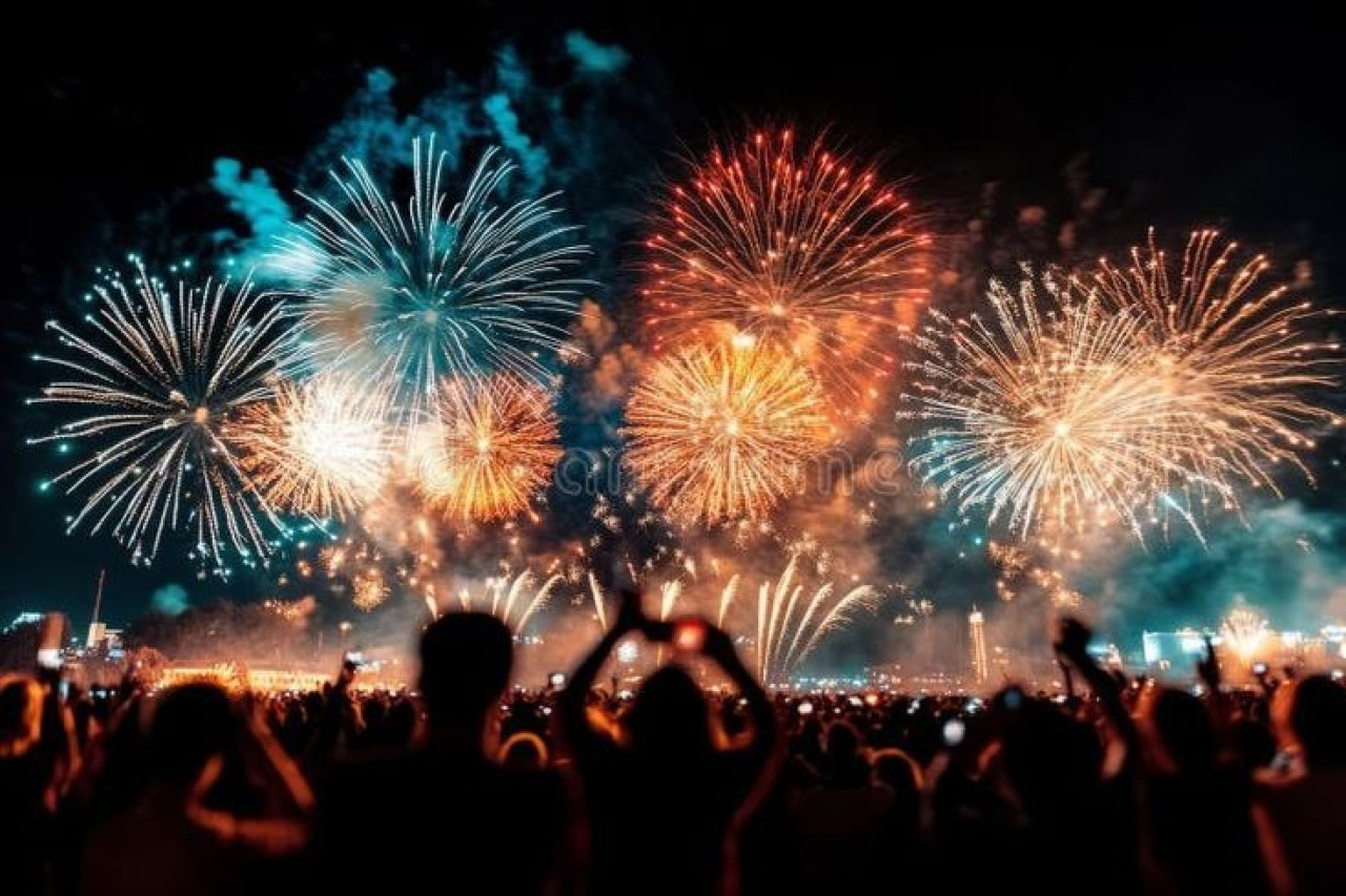 Ilustrasi perayaan malam tahun baru (pinterest)