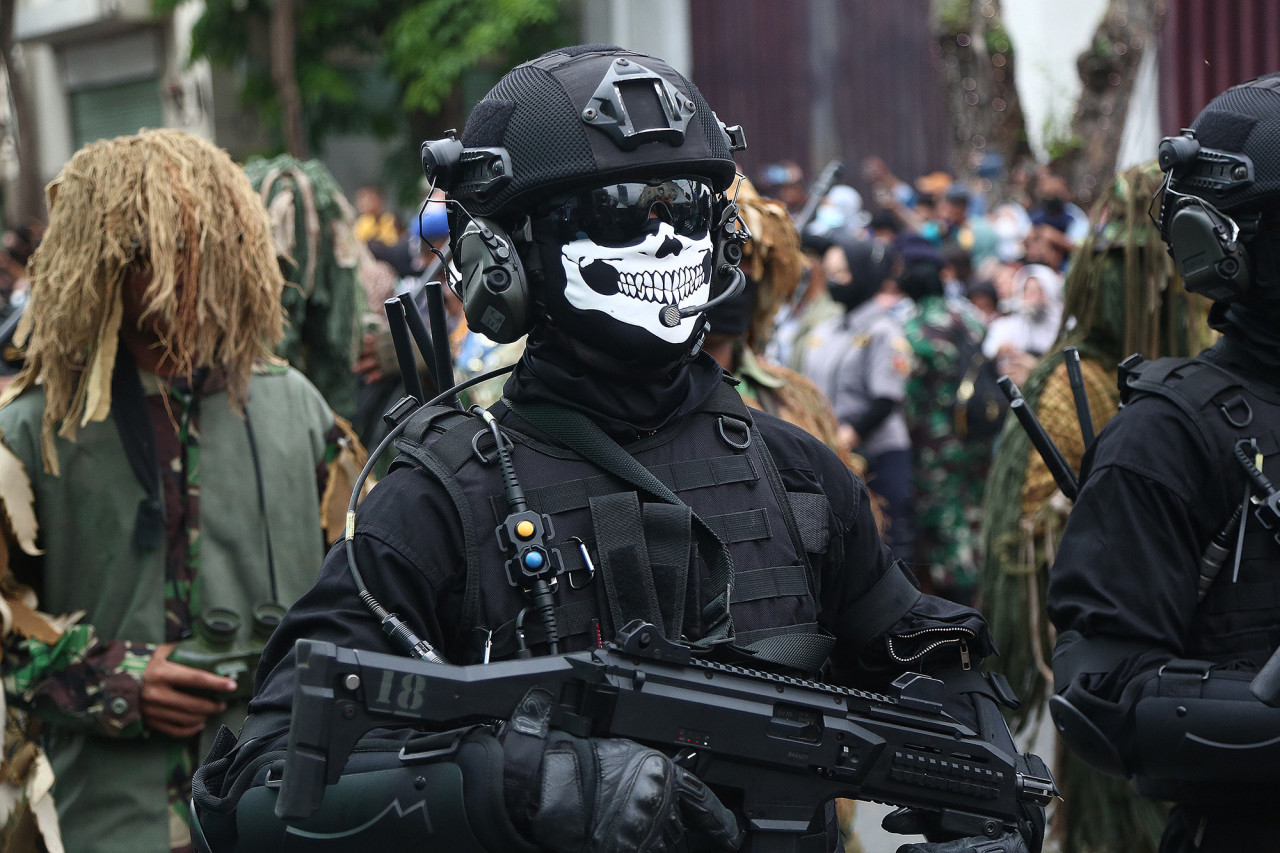 Pasukan elit Koarmada Angkatan Laut (foto-foto: Humas Pemkot Surabaya for jatimnow.com)