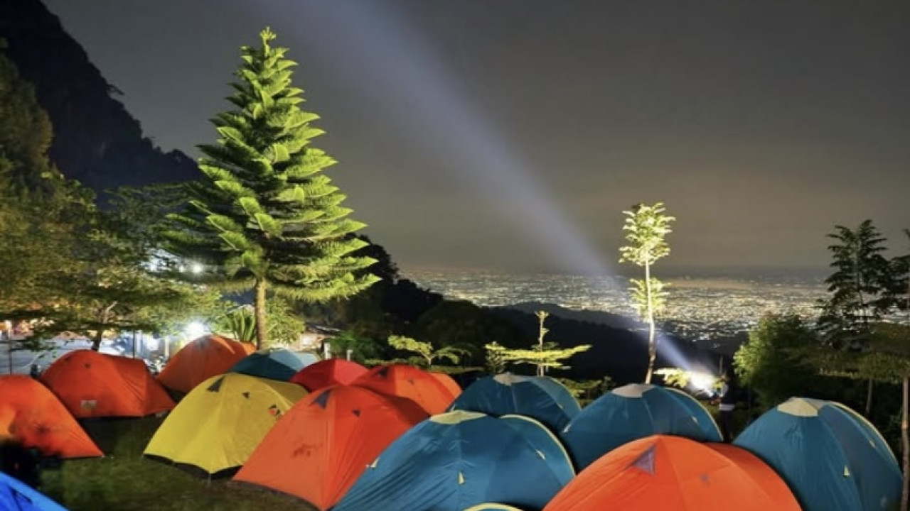 Suasana Lereng Pegunungan Wilis. (Instagram Mas Dhito @dhitopramono)