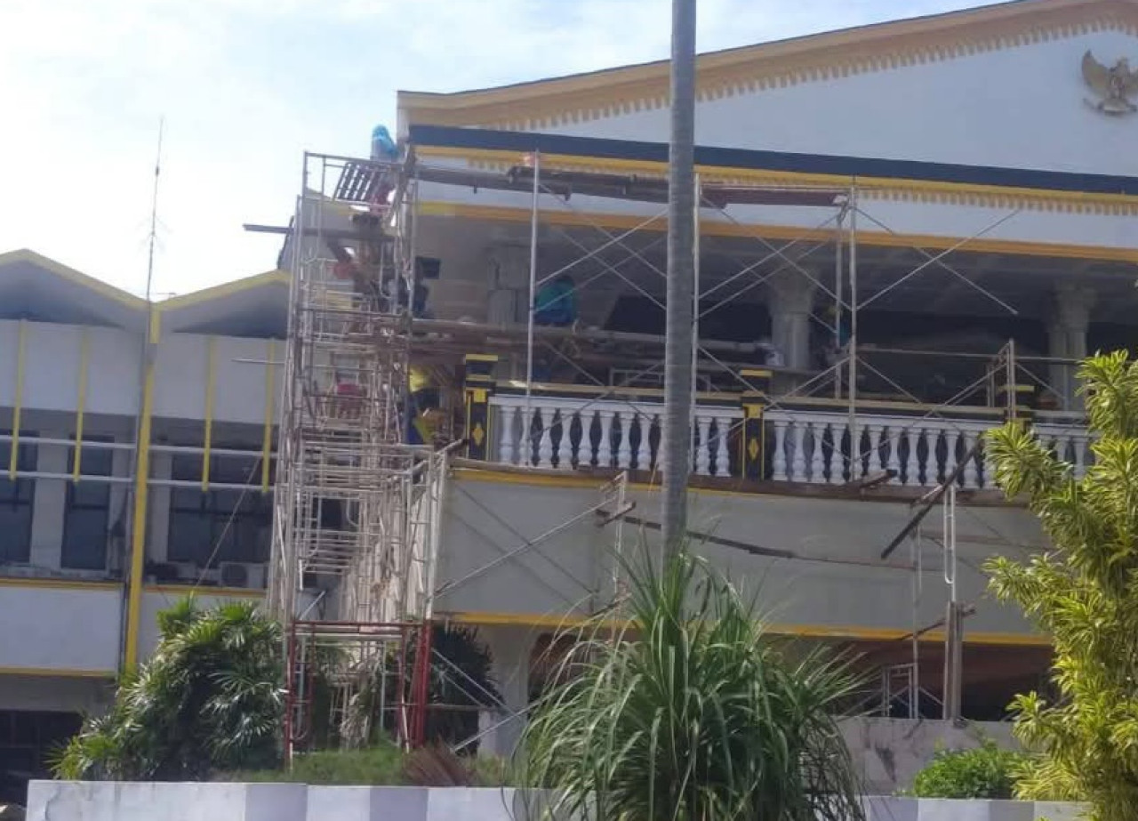 Rooftop Gedung Kantor Pemkab Jember belum selesai. (Medsos)