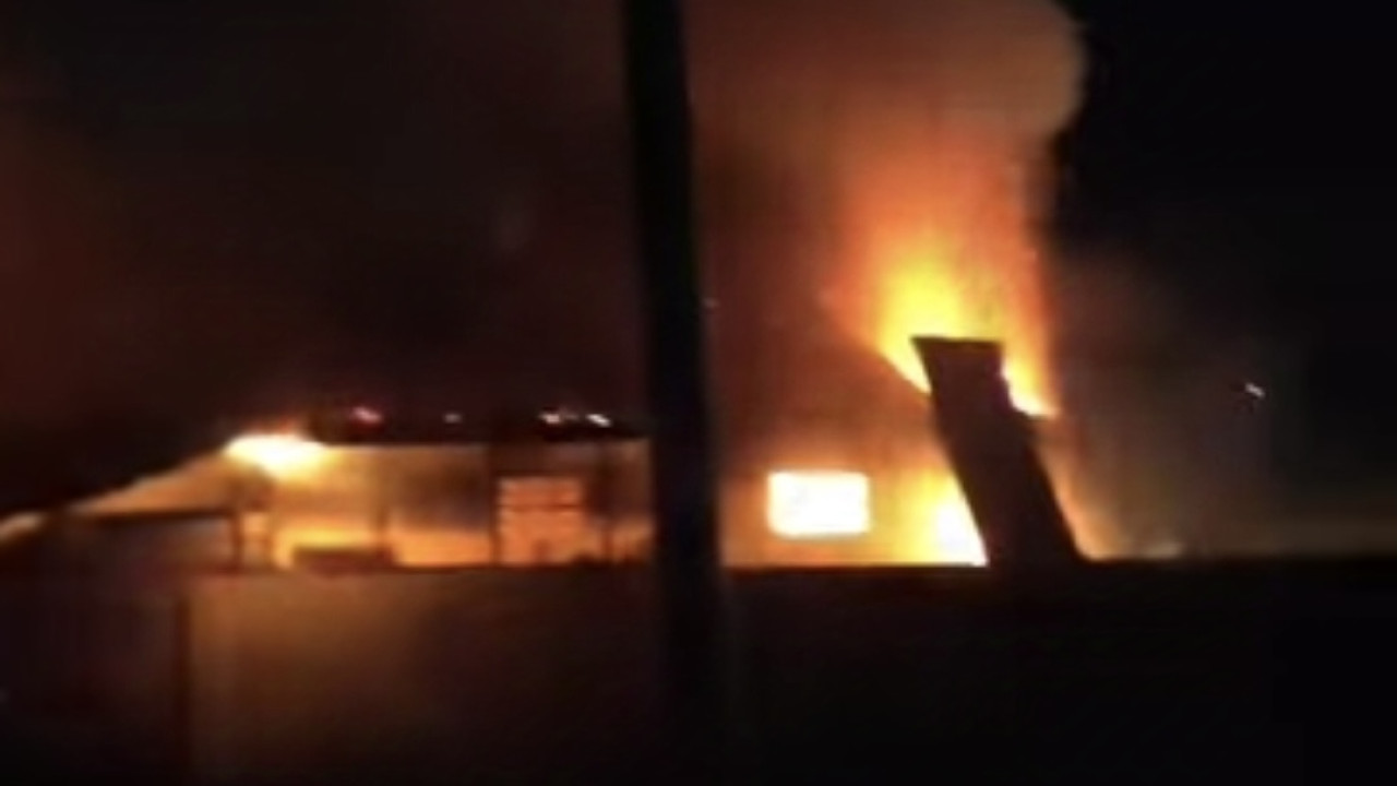 Kantin RSUD Smart Pamekasan Terbakar, Pengunjung dan Pasien Berhamburan Keluar