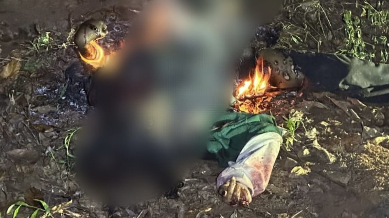 Kondisi mayat wanita terbakar di Bangkalan. (tangkapan layar)